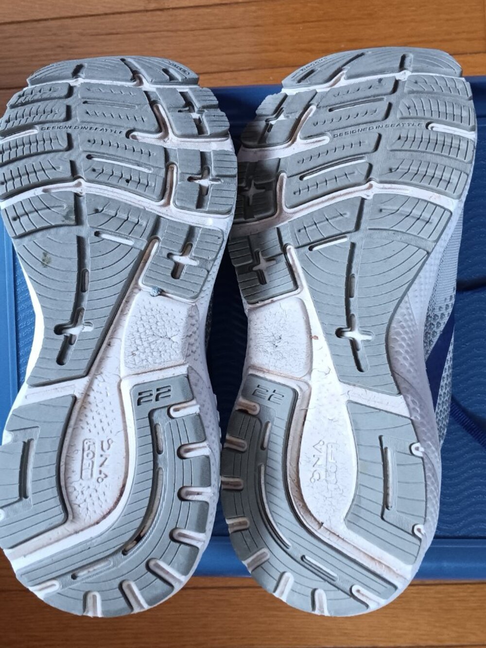 BROOKS ADRENALINE GTS 22 Athletic shoes, size 7 1/2 - Picture 8 of 8